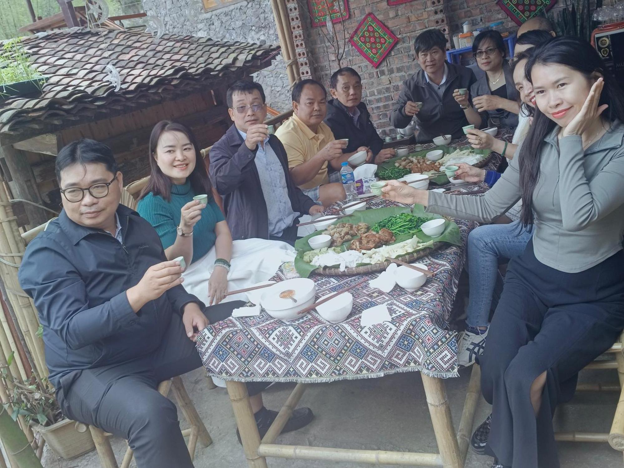 Quang Thuan Ban Gioc Homestay Cao Bang Esterno foto